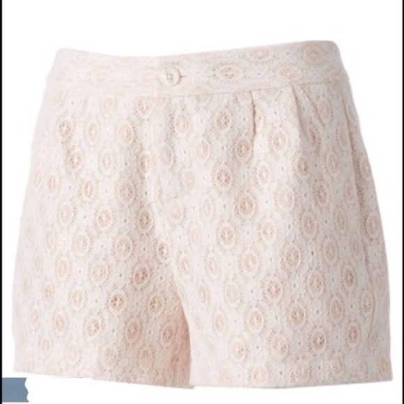 LC LAUREN CONRAD Plus Ivory Crochet Lace Bohemian Shorts | Sizes 14 & 16 NWT - Picture 2 of 8